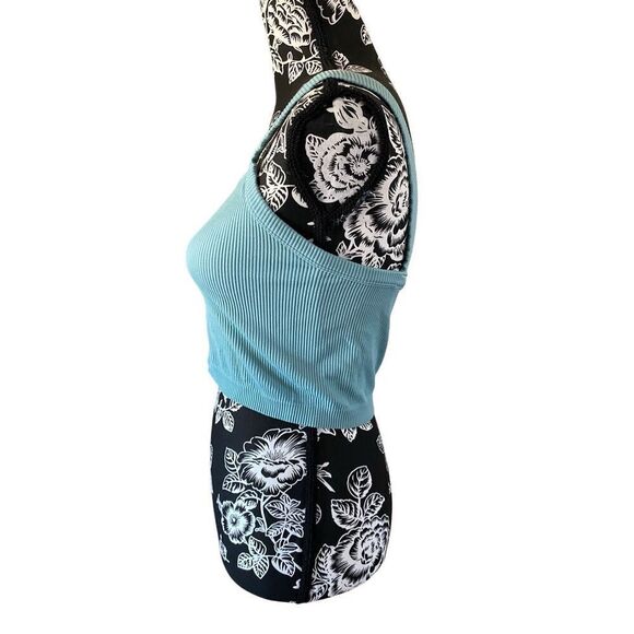 Colsie Ribbed Cropped Cami Tank Top Crop Workout Sleepwear - Picture 3 of 9